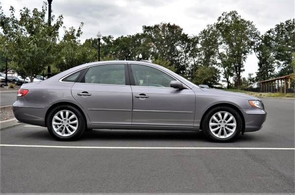 2006 Hyundai Azera Limited ----ONLY 52K miles-----loaded--- $6900 for sale in Hillside, NJ – photo 4