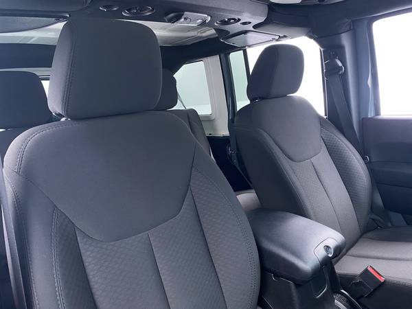 2015 Jeep Wrangler Unlimited Sport S SUV 4D suv Gray - FINANCE... for sale in Harker Heights, TX – photo 18