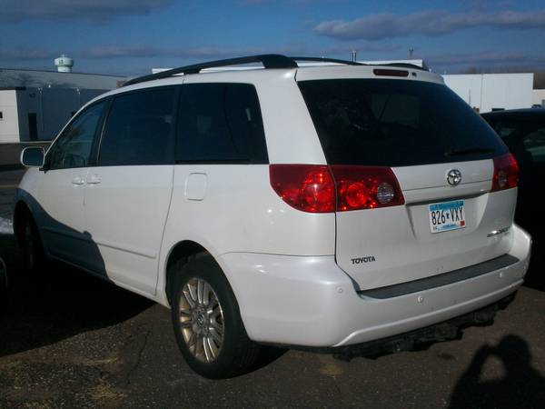 2010 TOYOTA SIENNA - cars & trucks - by dealer - vehicle automotive... for sale in VADNAIS HEIGHTS, MN – photo 6