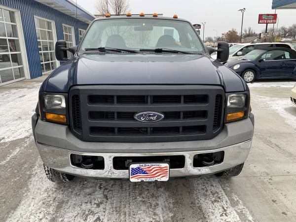 2006 Ford F-450 Super Duty Cab and Chassis/ONLY 63k Miles! for sale in Grand Forks, ND – photo 3