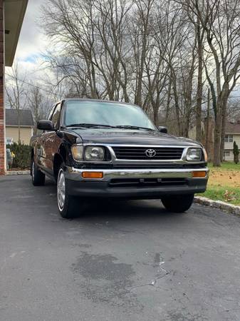1996 Toyota Tacoma LX 2WD Automatic - cars & trucks - by owner -... for sale in Somerset, NJ – photo 2
