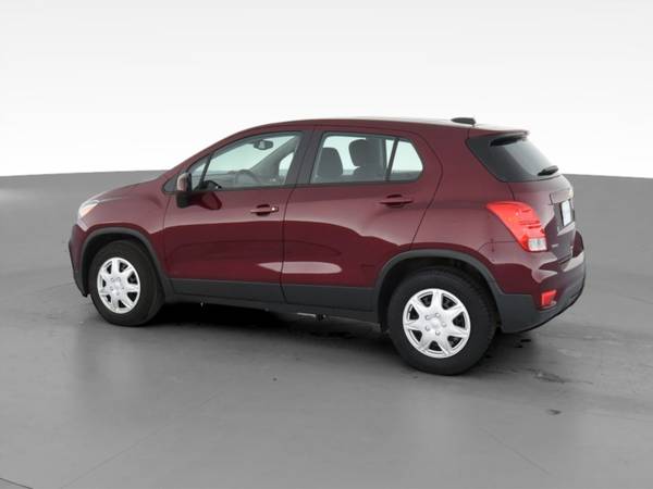 2017 Chevy Chevrolet Trax LS Sport Utility 4D hatchback Red -... for sale in Fort Collins, CO – photo 6