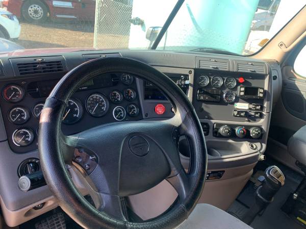 2013 Freightliner Cascadia - cars & trucks - by owner - vehicle... for sale in Yuba City, CA – photo 4