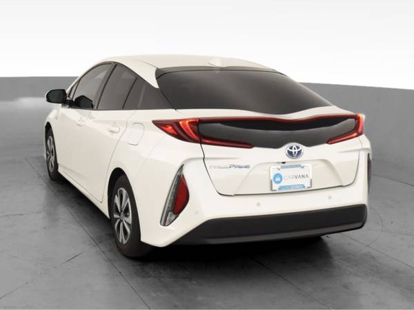 2017 Toyota Prius Prime Advanced Hatchback 4D hatchback White - -... for sale in Providence, RI – photo 8