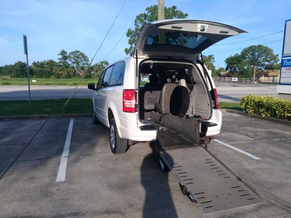 Handicap van - 2010 Chrysler Town & Country for sale in Palm Bay, FL – photo 2