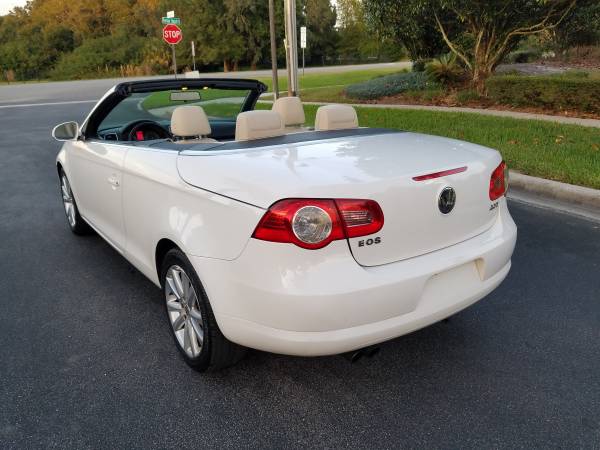 2007 Volkswagen Eos Turbo Hard Top Convertible - cars & trucks - by... for sale in Holiday, FL – photo 8