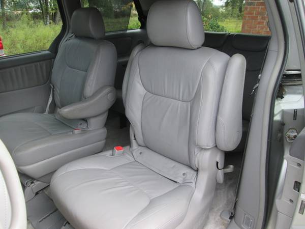 2007 Toyota Sienna XLE Limited/Clean Carfax/1 Owner/Fully Serviced... for sale in Charleston, SC – photo 14