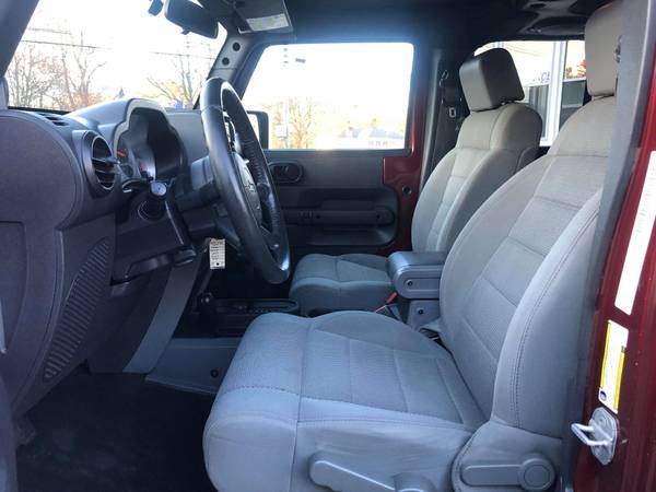 07 Jeep Wrangler Sahara UNLIMITED 4WD AUTO! 5YR/100K WARRANTY... for sale in Methuen, NH – photo 8