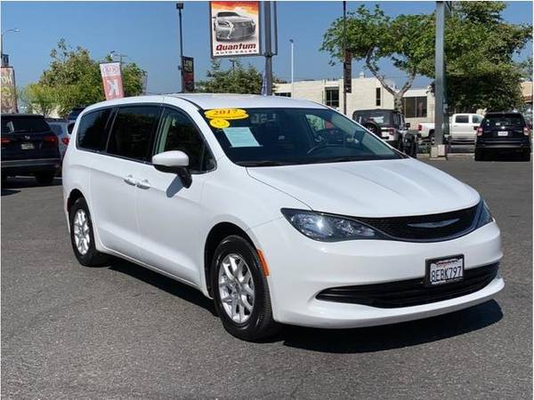 2017 Chrysler Pacifica Touring Minivan 4D - cars & trucks - by... for sale in Escondido, CA – photo 7