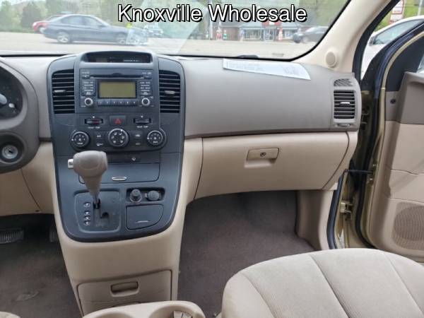 2009 Kia Sedona LX 4dr Mini Van LWB - - by dealer for sale in Knoxville, TN – photo 14