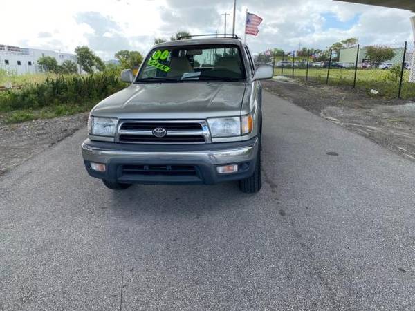 2000 Toyota 4Runner SR5 2WD - cars & trucks - by dealer - vehicle... for sale in West Palm Beach, FL – photo 19