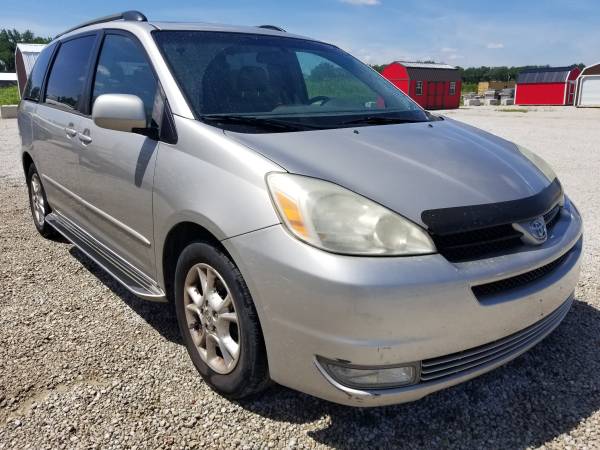 2005 Toyota Sienna XLE - Low Miles! Leather! DVD! Heated Seats! for sale in Independence, Mo, 64058, MO – photo 7