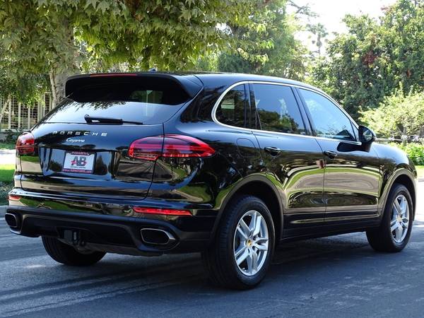 2016 Porsche Cayenne LUXURY AND POWER! FINANCING AVAIL! SUPER CLEAN! for sale in Pasadena, CA – photo 9
