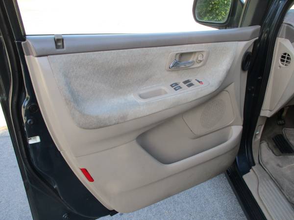 2001 Honda Odyssey Van, FWD, auto, 6cyl 3rd row, smog, SUPER for sale in Sparks, NV – photo 21