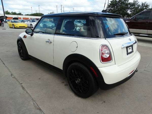 2013 Mini Cooper Hardtop 2dr Cpe Coupe - cars & trucks - by dealer -... for sale in Houston, TX – photo 4