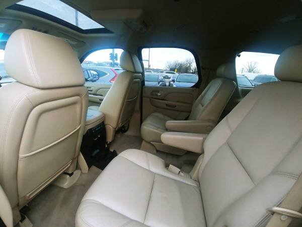 2009 Cadillac Escalade Base - cars & trucks - by dealer - vehicle... for sale in Loveland, CO – photo 16