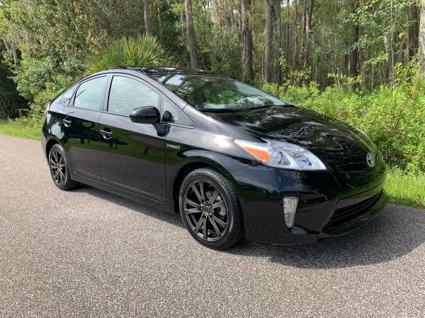 2015 Toyota Prius 4 Dlx Solar Sunroof Pkg Leather Nav HUD 17s ONLY... for sale in Lutz, FL – photo 2