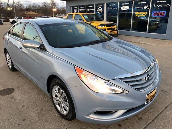 2012 Hyundai Sonata GLS - cars & trucks - by dealer - vehicle... for sale in Des Moines, IA – photo 3