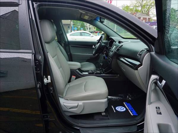 2015 Kia Sorento Lx - - by dealer - vehicle automotive for sale in Cincinnati, OH – photo 18