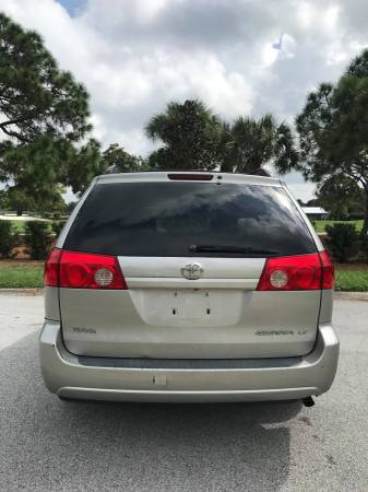 2008 Toyota Sienna Very Well Maintained Inside and Out! for sale in Clearwater, FL – photo 8