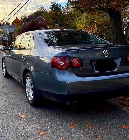2010 VW Jetta - Great Condition - cars & trucks - by owner - vehicle... for sale in Silver Spring, District Of Columbia – photo 4