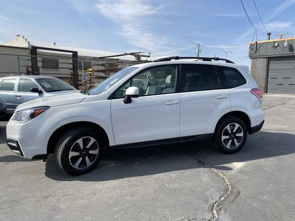 2017 Subaru Forester 2.5i Premium PZEV CVT Financing Available -... for sale in Billings, MT – photo 2