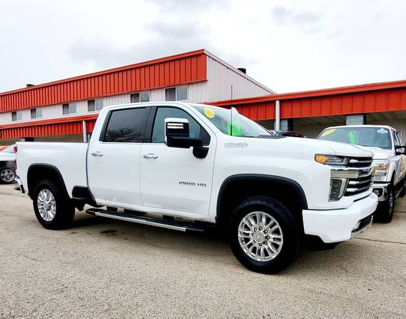 2020 Chevy Silverado 2500HD High Country 4x4 Crew w/ 19k Miles -... for sale in Green Bay, WI – photo 2