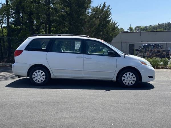 2009 Toyota Sienna CE - - by dealer - vehicle for sale in Richmond , VA – photo 6