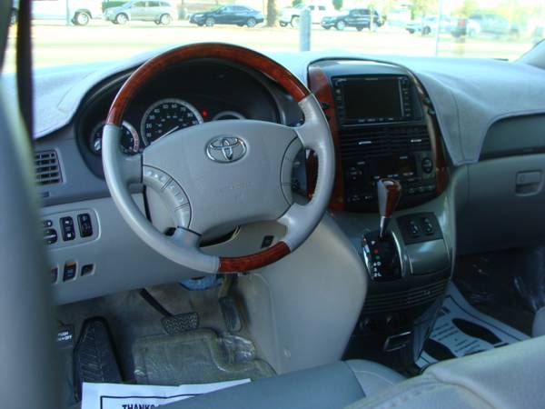 2005 TOYOTA SIENNA XLE LIMITED LOW MILES 66K - - by for sale in Tulare, CA – photo 8