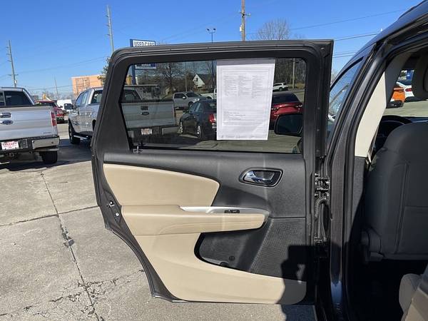 2018 Dodge Journey 4d SUV FWD SXT V6 - - by dealer for sale in Cincinnati, OH – photo 12