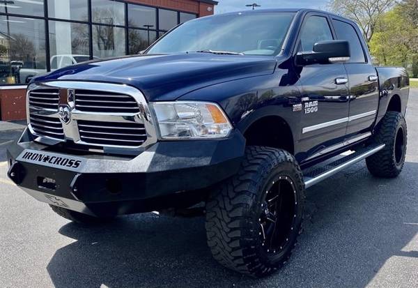 2015 Ram 1500 Big Horn - - by dealer - vehicle for sale in Grayslake, IL – photo 4