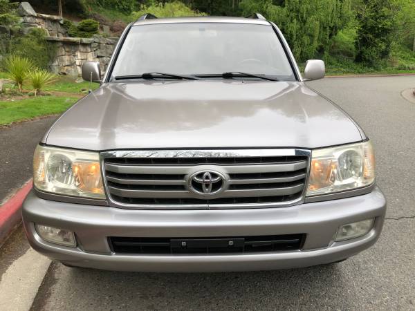 2006 Toyota Land Cruiser 4WD - Navigation, Third Row, Clean title for sale in Kirkland, WA – photo 2