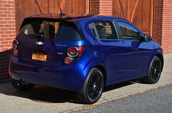Chevy Sonic LT 2013 Hatchback - cars & trucks - by owner - vehicle... for sale in Mahwah, NJ – photo 2