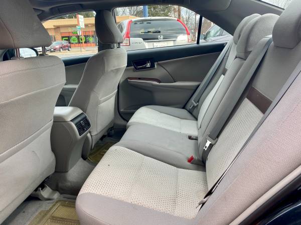 2012 Toyota Camry XLE Sunroof Cloth Local Clean Title Low Miles -... for sale in Wausau, WI – photo 8