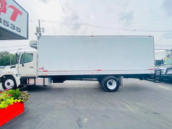 2014 HINO 338 24 FEET REEFER + LIFT GATE **NJTRUCKSPOT**NEGOTIABLE -... for sale in South Amboy, NY – photo 6