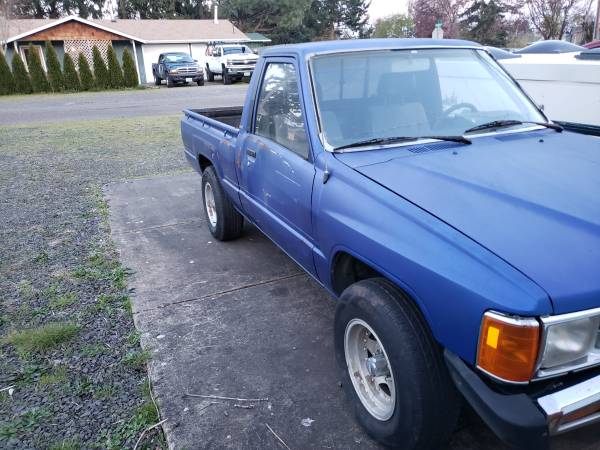 1984 2wd toyota pick up OBO for sale in lebanon, OR – photo 2