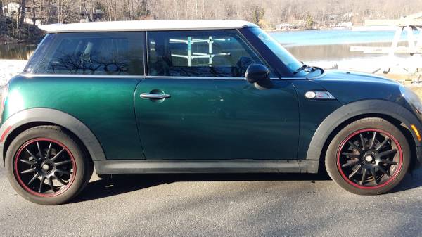 2007 Mini Cooper S Hatchback - cars & trucks - by owner - vehicle... for sale in Highland Lakes, NJ – photo 5