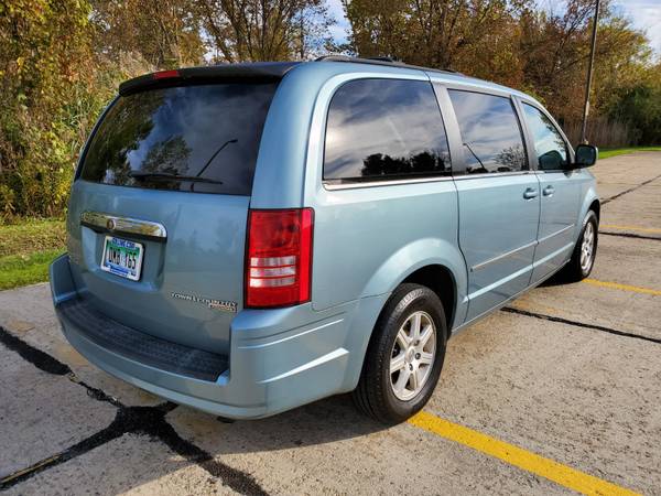 2010 Chrysler Town and Country Touring for sale in Chesterfield, MI – photo 2