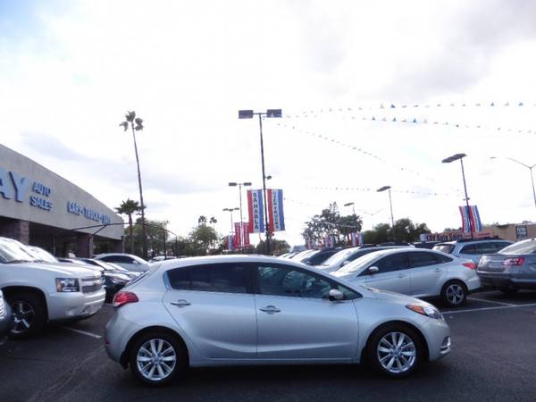2015 Kia Forte 5dr HB Auto EX/LOW MILES/GAS SAVER! - cars & for sale in Tucson, AZ – photo 5