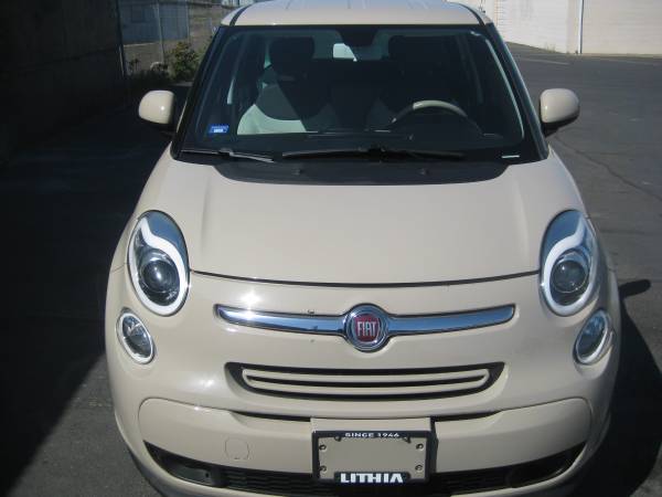 2014 FIAT 500L Easy Hatchback (Manual 6 speed, Immaculate) - cars & for sale in Medford, OR – photo 7