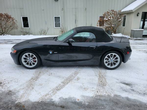 2004 BMW Z4 2 5L 5 Speed Convertible Babied! Only 33K Original for sale in PELHAM, MA – photo 4