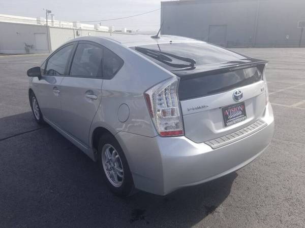 2011 Toytoa Prius IV Great Gas Mileage - Leather w/NAV & Back-up!!!... for sale in Tulsa, OK – photo 5