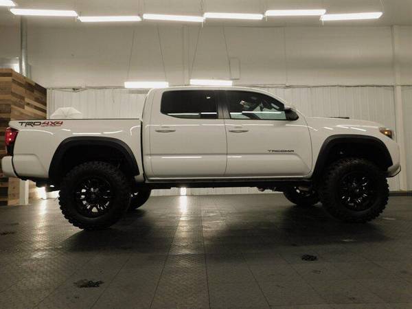 2019 Toyota Tacoma TRD Off-Road 4X4/1-OWNER/NEW LIFT WHEELS for sale in Gladstone, OR – photo 4