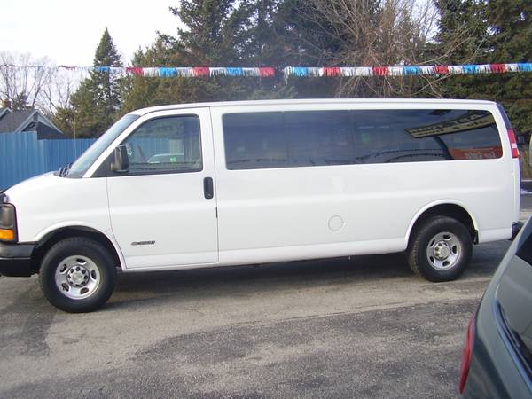 2005 CHEV EXPRESS 3500 EXTENDED PASSENGER VAN for sale in Green Bay, WI – photo 10
