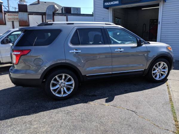 2012 Ford explorer XLT 3rd loaded for sale in Cranston, RI – photo 4