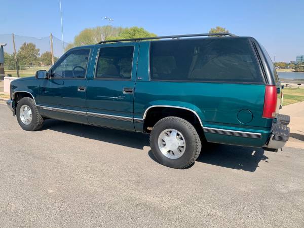 1996 GMC suburban - cars & trucks - by owner - vehicle automotive sale for sale in Lubbock, TX – photo 2