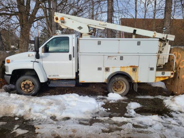 white bucket truck for sale in Belmont, NY – photo 2