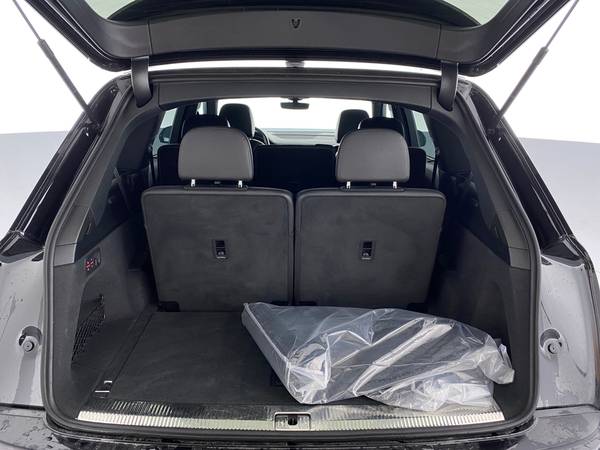 2018 Audi Q7 3.0T Prestige Sport Utility 4D suv Black - FINANCE... for sale in Greenville, SC – photo 23