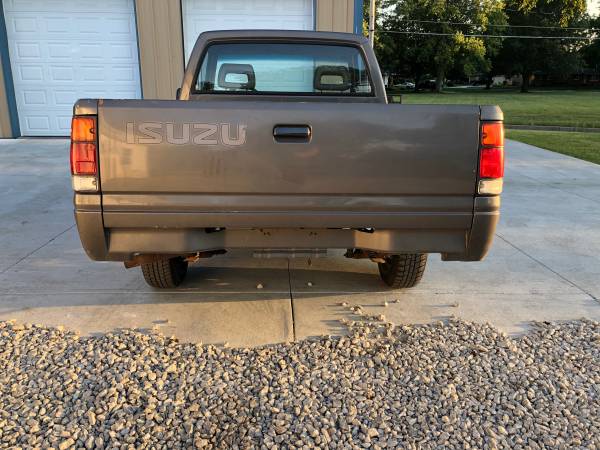1992 Isuzu Pick-up truck - cars & trucks - by dealer - vehicle... for sale in Lincoln, NE – photo 3