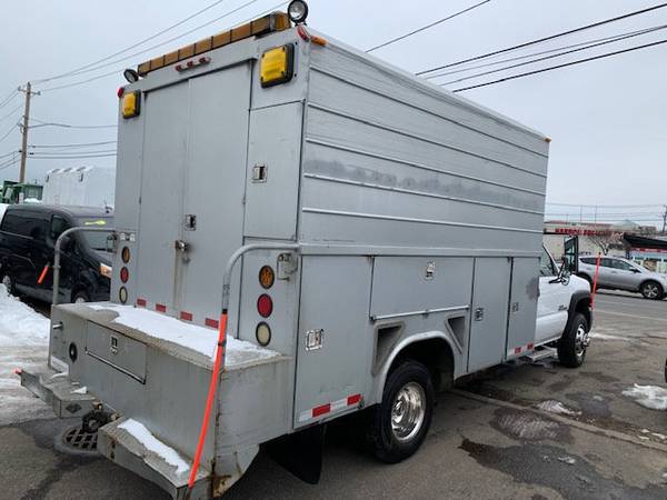 2006 GMC C-3500 ENCLOSED UTILITY SERVICE TRUCK READY F - cars & for sale in Massapequa, CT – photo 11